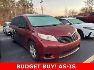Used 2014 Toyota Sienna L video 1