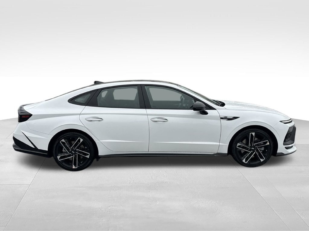 New 2026 Hyundai Sonata N Line FWD image 8