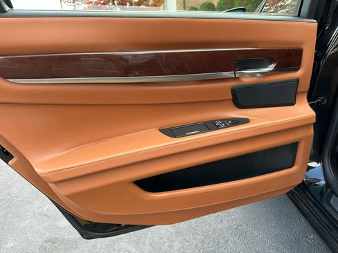 Used 2011 BMW 750Li image 17