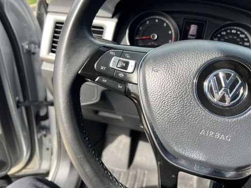 Used 2019 Volkswagen Atlas SE image 18