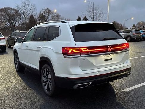 New 2026 Volkswagen Atlas SEL image 4