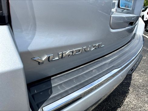 Used 2018 GMC Yukon XL Denali w/ Denali Ultimate Package AWD/4WD image 24