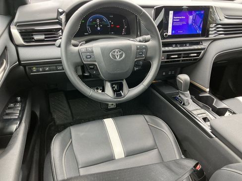 Certified 2025 Toyota Camry SE image 14