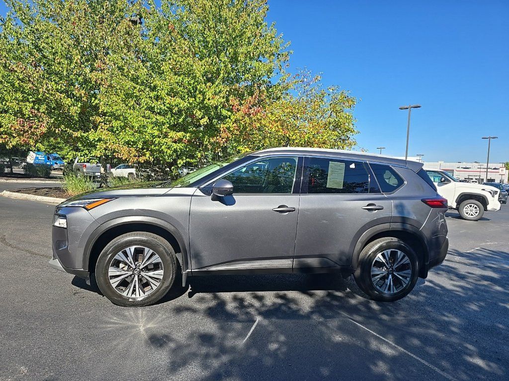 Used 2021 Nissan Rogue SV w/ Premium Package AWD/4WD image 3