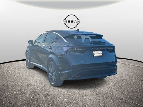 Used 2024 Nissan Ariya FWD image 7