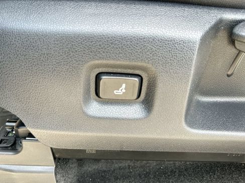 Certified 2025 Toyota Tacoma SR5 RWD image 12