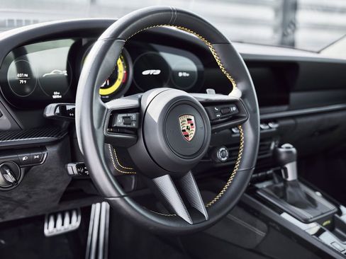 Used 2023 Porsche 911 GT3 image 38