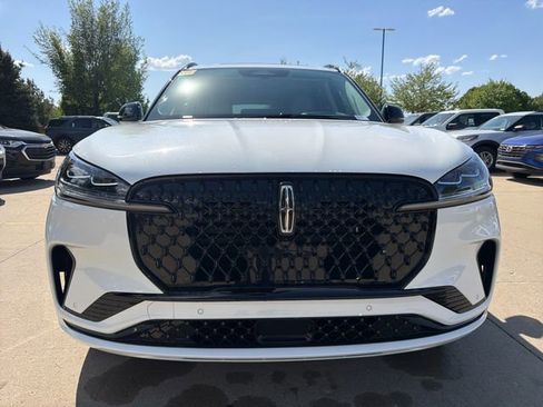 New 2026 Lincoln Aviator Reserve AWD/4WD image 11