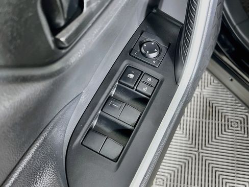 Used 2023 Toyota RAV4 LE AWD/4WD image 19