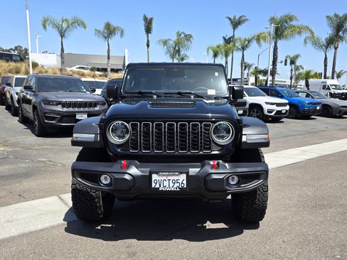 Certified 2026 Jeep Wrangler Unlimited Rubicon AWD/4WD image 7