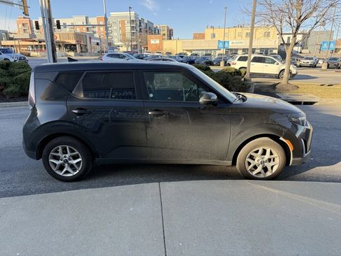 Used 2024 Kia Soul LX w/ Option Group 015 image 5