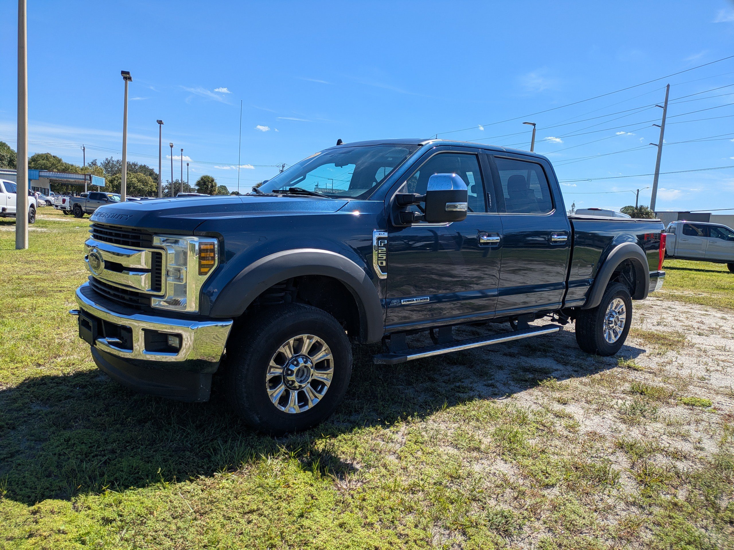 Used 2019 Ford F250 XLT w/ XLT Premium Package AWD/4WD image 8