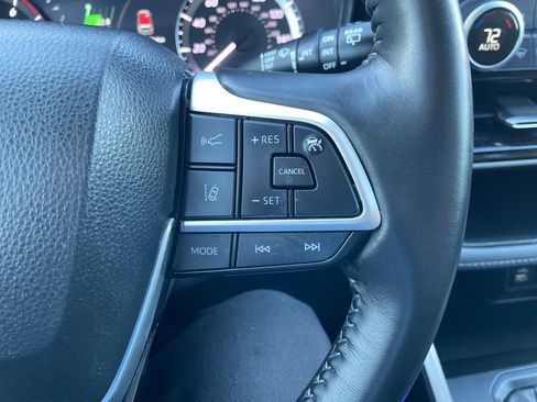Certified 2023 Toyota Highlander LE image 26