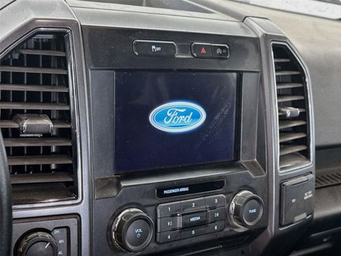 Used 2018 Ford F150 XLT w/ Equipment Group 302A Luxury AWD/4WD image 4