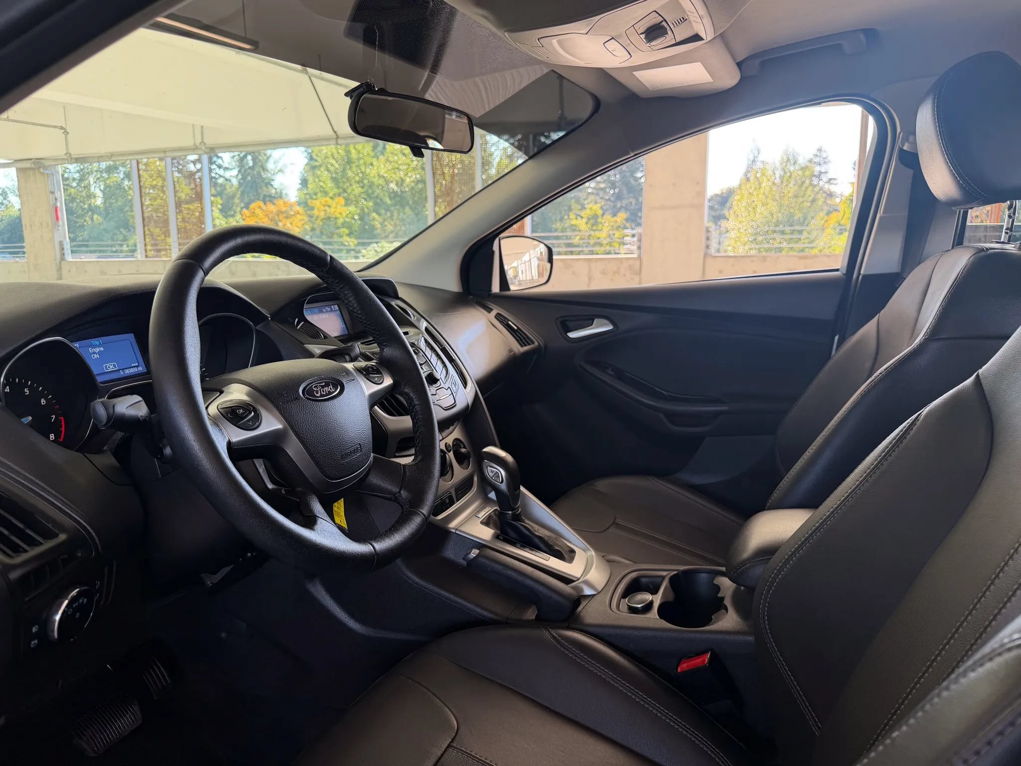 Used 2014 Ford Focus SE w/ Equipment Group 201A FWD image 16