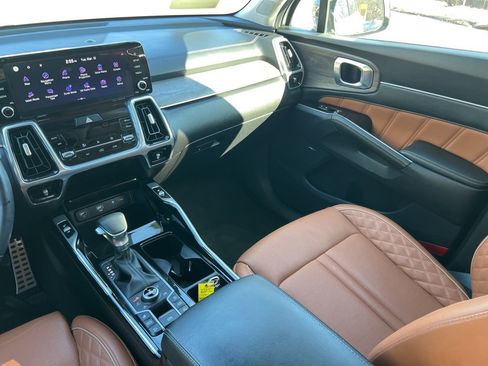 Used 2023 Kia Sorento SX Prestige image 23