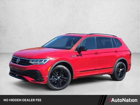 Used 2024 Volkswagen Tiguan SE R-Line AWD/4WD image 1