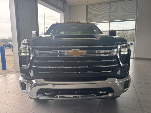New 2026 Chevrolet Silverado 2500 LTZ w/ LTZ Convenience Package image 2