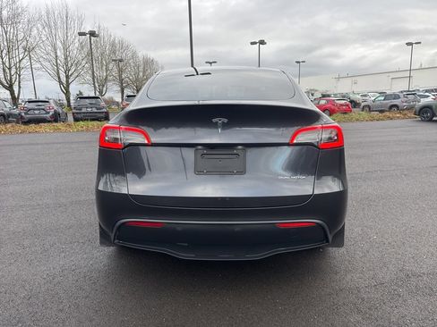 Used 2024 Tesla Model Y Long Range image 6