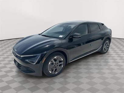 New 2025 Kia EV6 Light w/ Light LR Technology Package