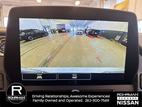 Used 2025 Chevrolet Blazer LT image 8