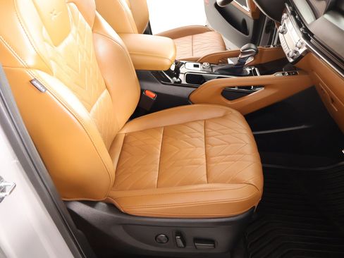 Used 2025 Kia Telluride SX Prestige X-Line image 14