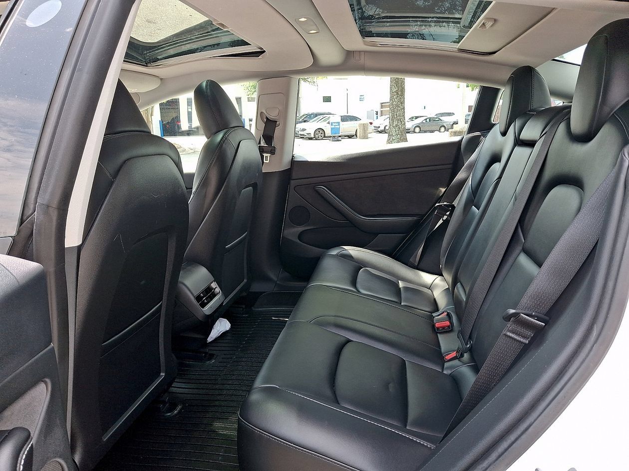 Used 2023 Tesla Model 3 Standard Range RWD image 10