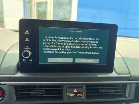 Used 2025 Honda Pilot EX-L image 7
