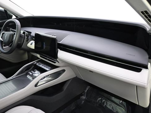 New 2026 Lincoln Nautilus Reserve AWD/4WD image 15
