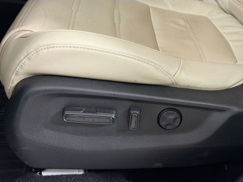 Used 2019 Honda CR-V EX-L image 18