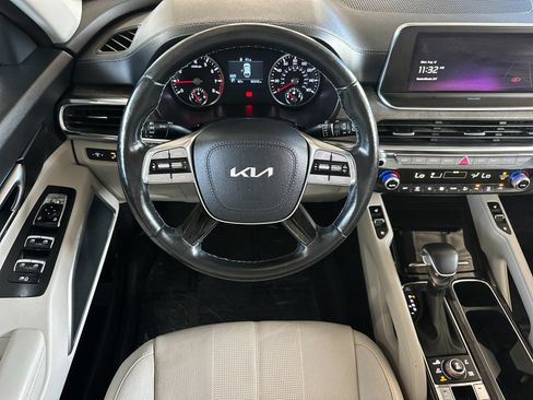 Used 2022 Kia Telluride EX w/ Towing Package AWD/4WD image 18
