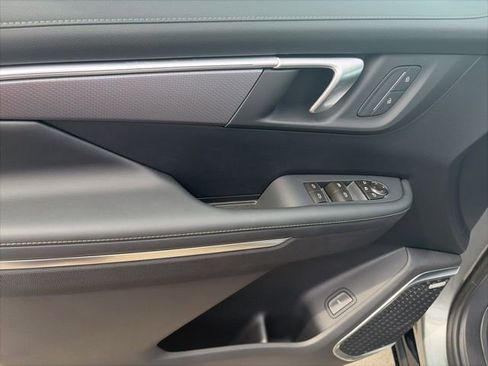 New 2026 Buick Enclave Sport Touring w/ LPO, Floor Liner Package image 17