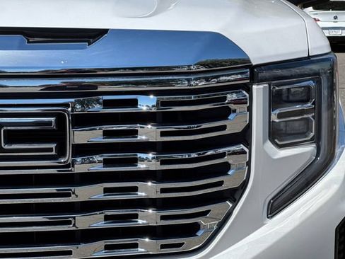 Used 2022 GMC Sierra 1500 Denali w/ Denali Reserve Package AWD/4WD image 54