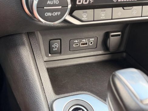 Used 2025 Nissan Sentra SR w/ Midnight Edition FWD image 24