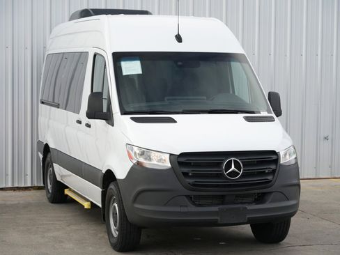 Used 2023 Mercedes-Benz Sprinter 2500 w/ Acoustic Package image 48