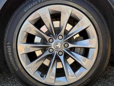 Used 2018 Tesla Model X 100D AWD/4WD image 23
