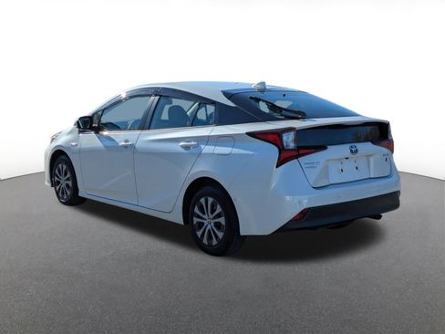 Used 2019 Toyota Prius AWD image 4