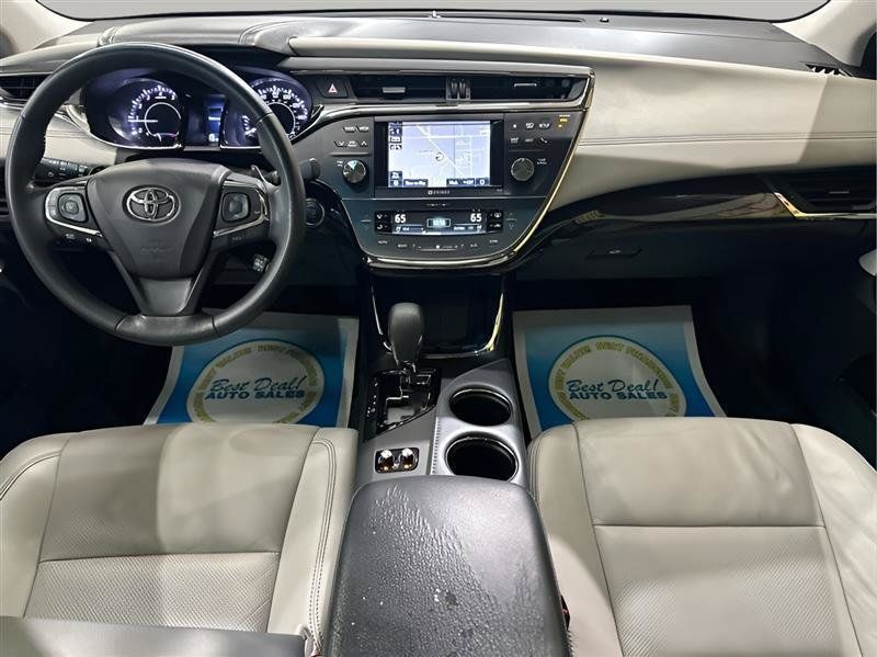 Used 2014 Toyota Avalon Limited w/ Technology Package FWD image 15