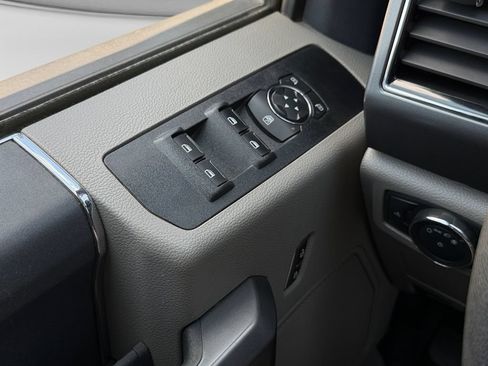 Used 2022 Ford F250 XLT AWD/4WD image 10