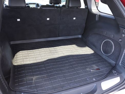Used 2014 Jeep Grand Cherokee Limited w/ Trailer Tow Group IV AWD/4WD image 19