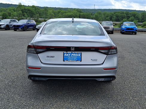 Certified 2023 Honda Accord Touring image 5