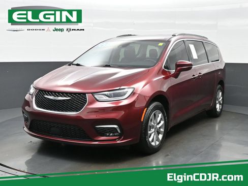 Used 2022 Chrysler Pacifica Touring-L AWD/4WD image 1