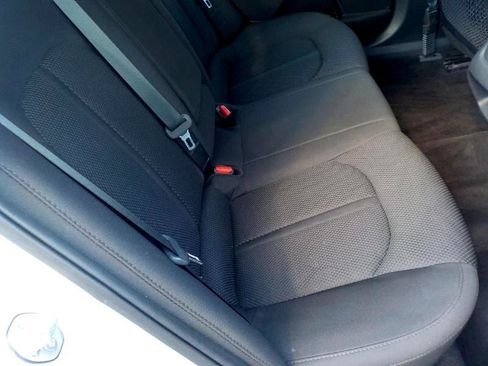 Used 2019 Kia Optima LX image 21