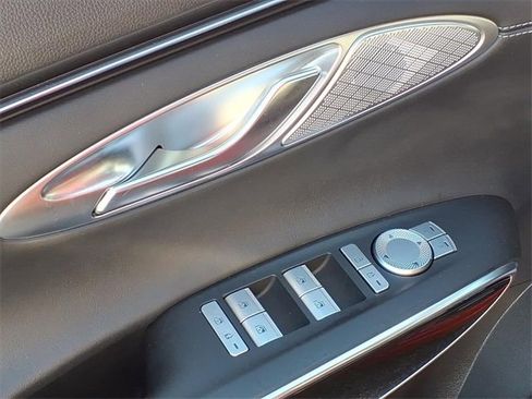 Used 2025 Genesis GV70 2.5T image 16