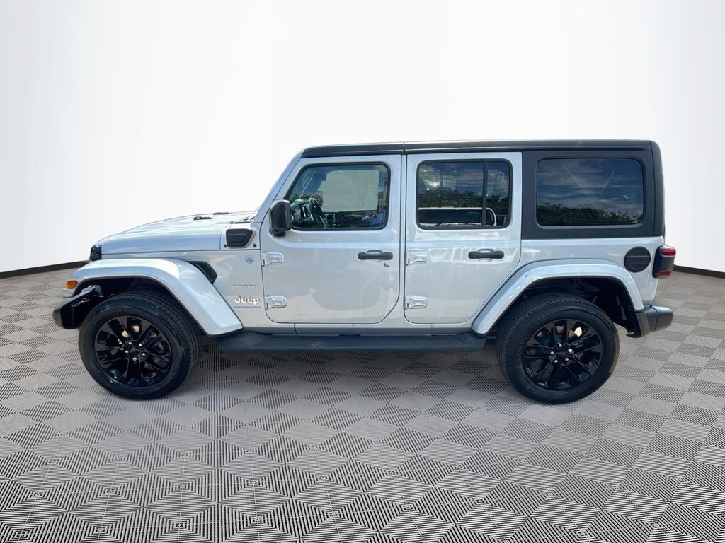 Certified 2023 Jeep Wrangler Unlimited Sahara w/ Cold Weather Group AWD/4WD image 9