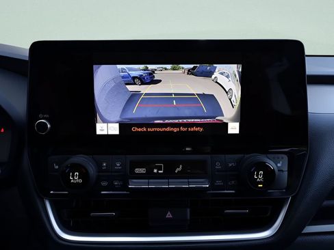 Certified 2024 Toyota Grand Highlander FWD image 40