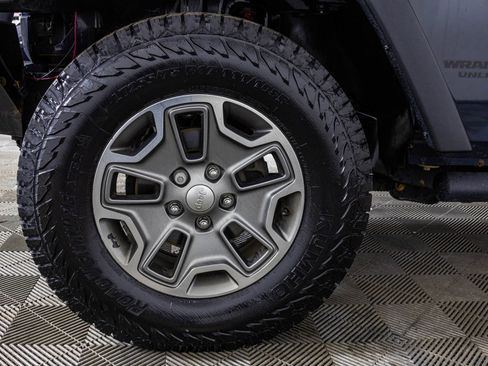 Used 2016 Jeep Wrangler Unlimited Rubicon w/ Connectivity Group image 45