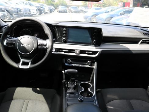 Used 2022 Kia K5 LXS image 32
