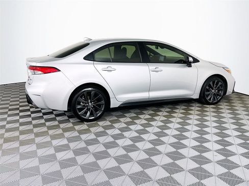 Used 2024 Toyota Corolla SE FWD image 10