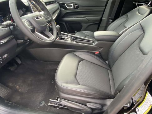 New 2026 Jeep Compass Latitude image 37